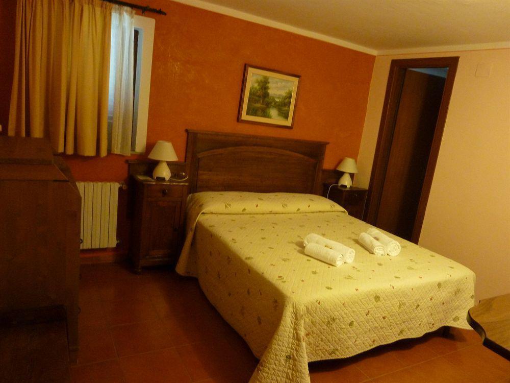 Casale Dei Gelsi Bed and Breakfast Castiglione In Teverina Buitenkant foto