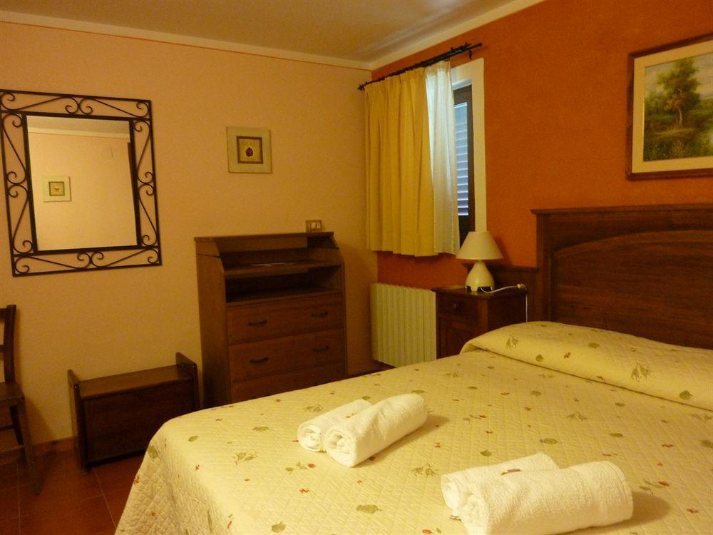 Casale Dei Gelsi Bed and Breakfast Castiglione In Teverina Buitenkant foto